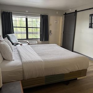 King Room Hearing Accessible